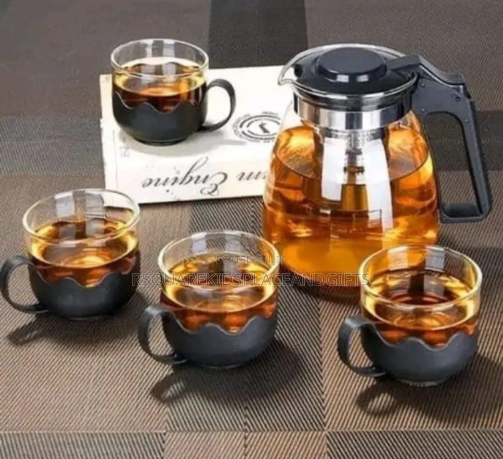 Tea Jug With Cups