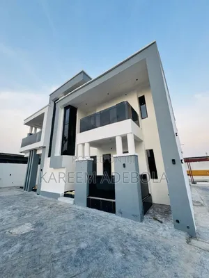 5bdrm Duplex in Ajagungbade Aare, Bodija for sale