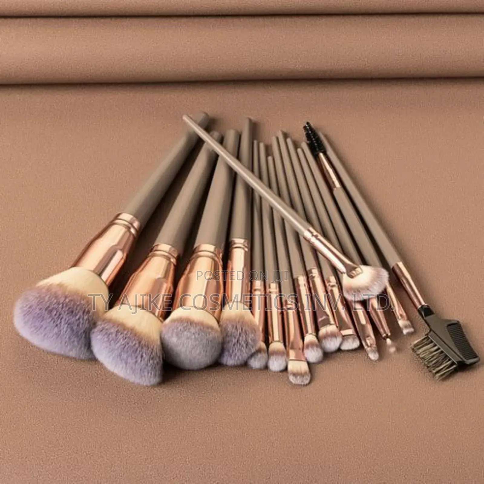 15 Pc's Professional Make-Up Brush Set
