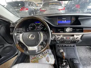 Lexus ES 2015 Silver