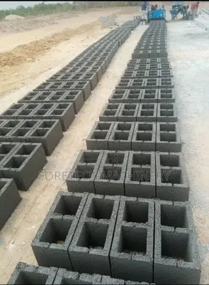 Mobile Concrete Block Moulding Machine (3000 Blocks Daily)
