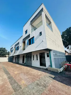 Furnished 3bdrm Apartment in Illupeju Estate, Ilupeju for sale