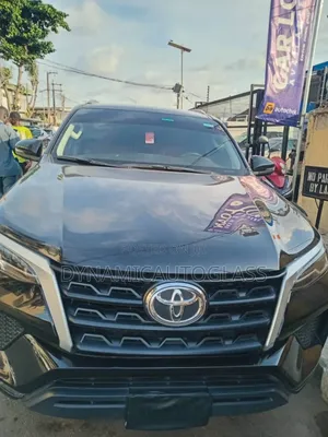 Toyota Fortuner 2018 Windscreen LFW