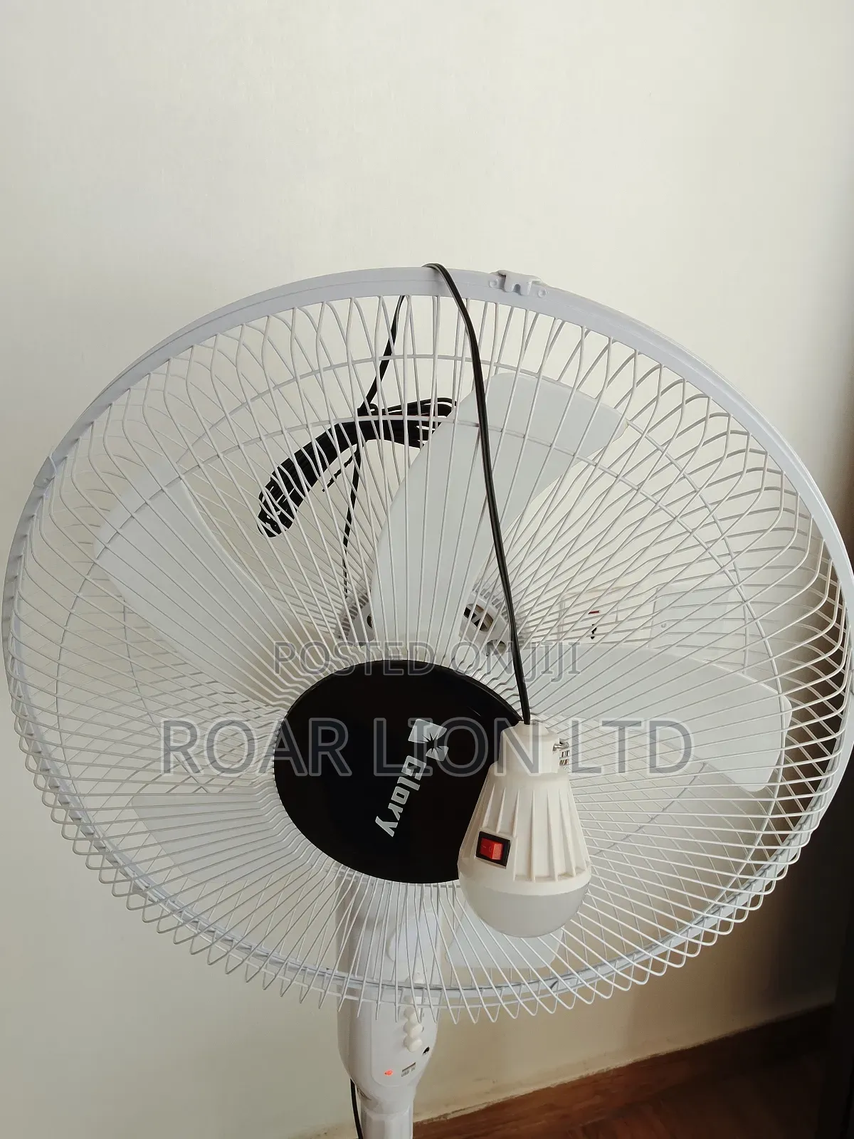 Solar Rechargeable Fan With Panel 16inches