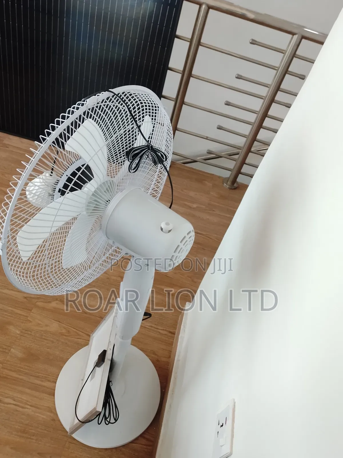 Solar Rechargeable Fan With Panel 16inches