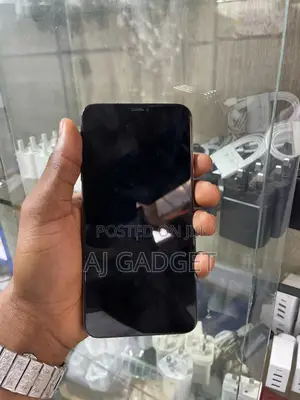 Apple iPhone XS Max 64 GB Gold