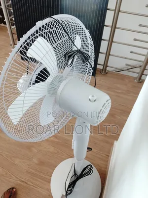 Solar Rechargeable Fan With Panel 16inches