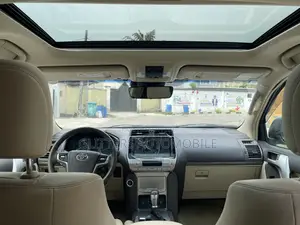 Toyota Land Cruiser Prado 2023 White