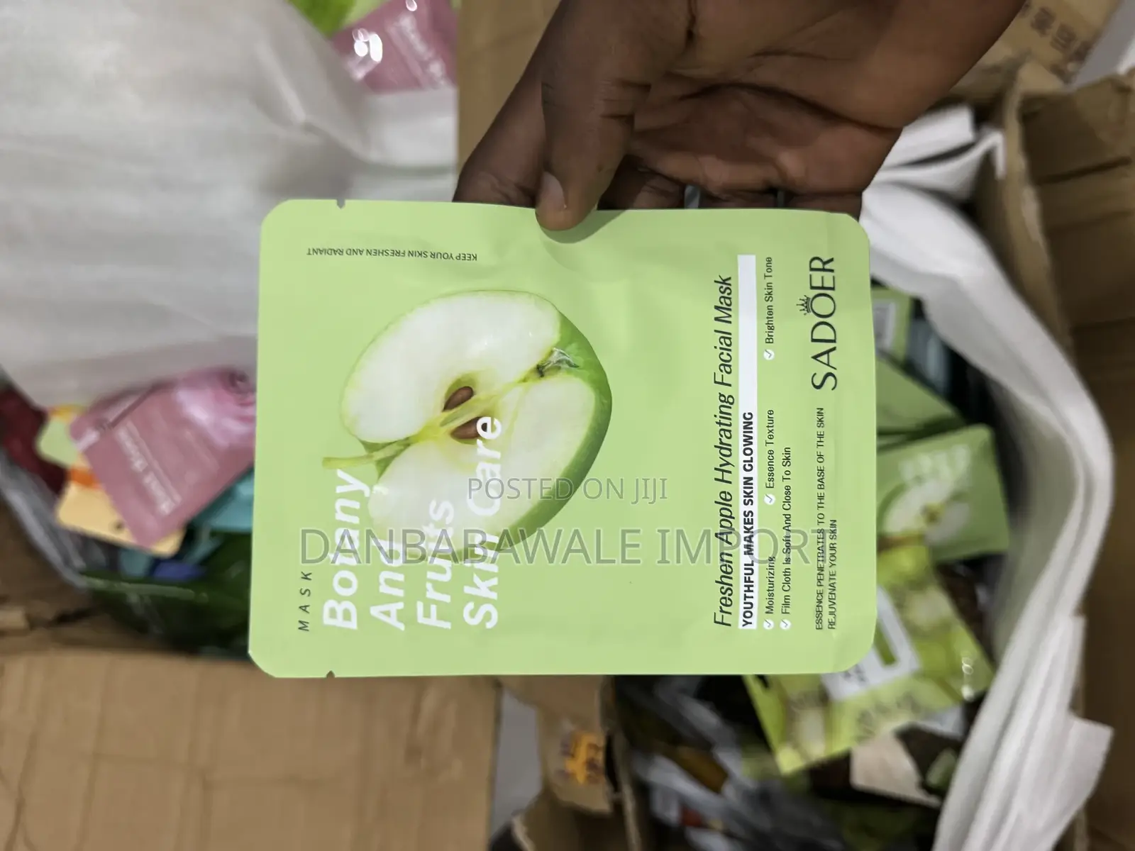Sadoer Face Mask Moisturizing Face Sheet.