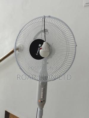 16inches Solar Rechargeable Fan With Panel