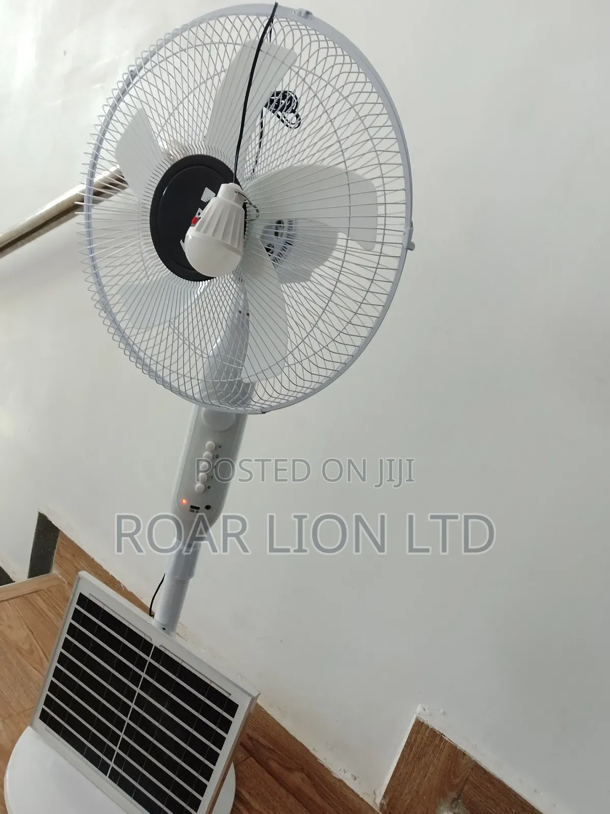 16inch Solar Rechargeable Fan With Panel