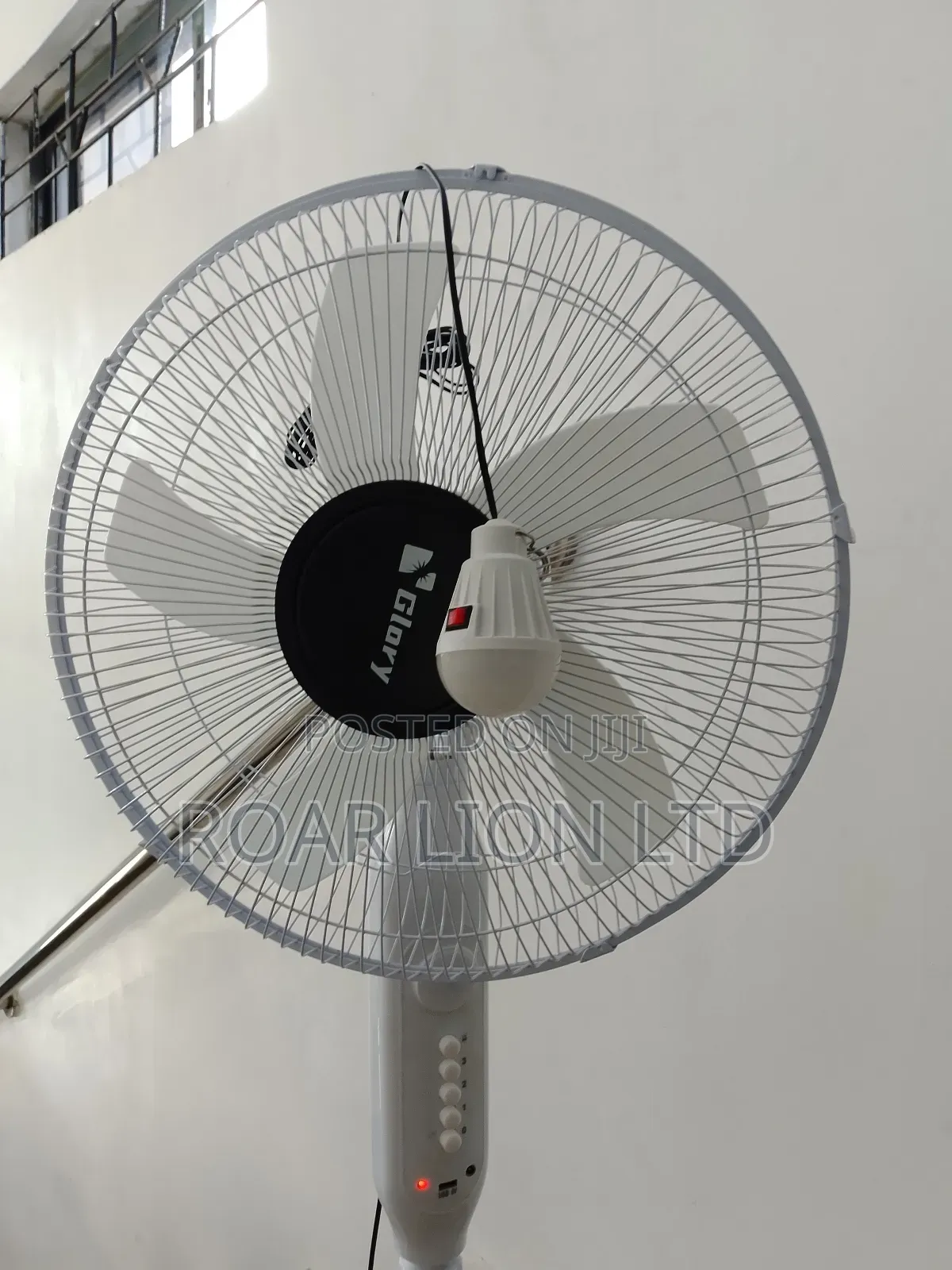 Solar Rechargeable Fan With Panel 16inches