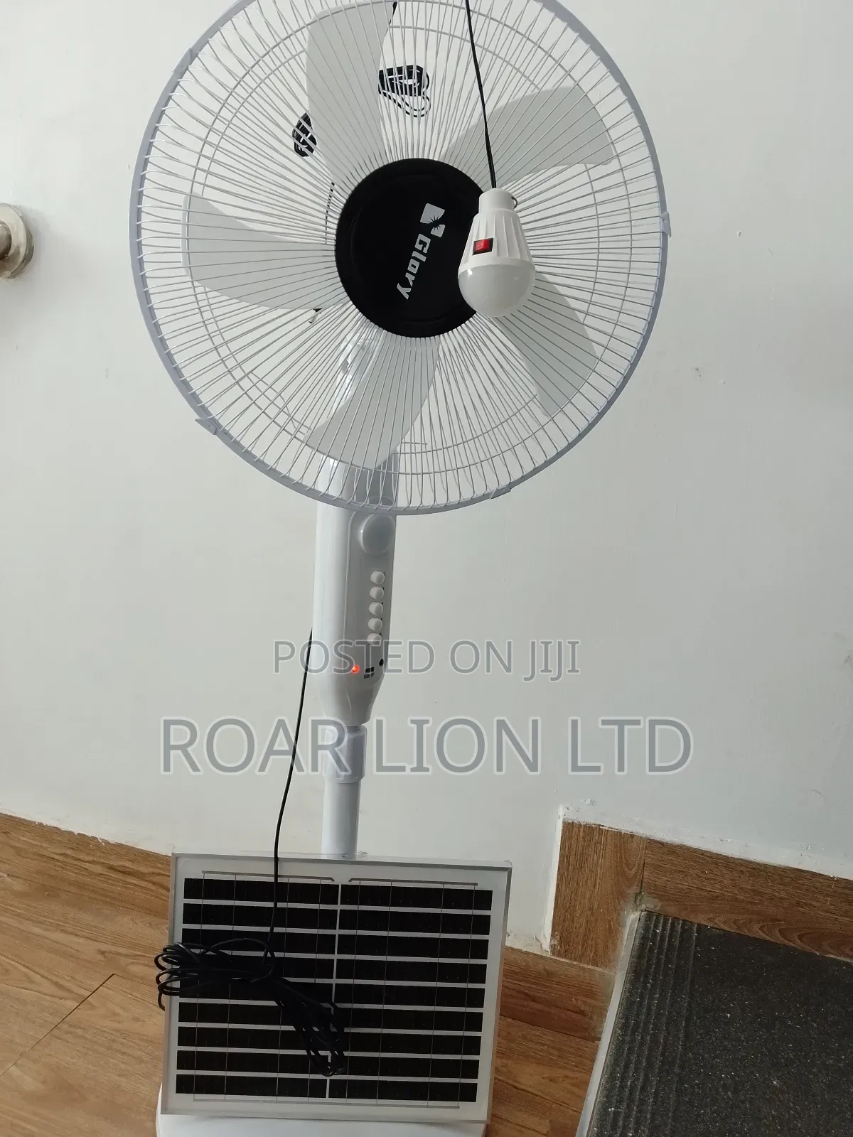 16inch Solar Rechargeable Fan With Panel
