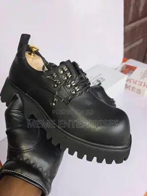Balenciaga With Class