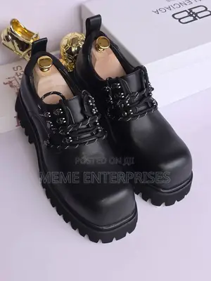 Balenciaga With Class