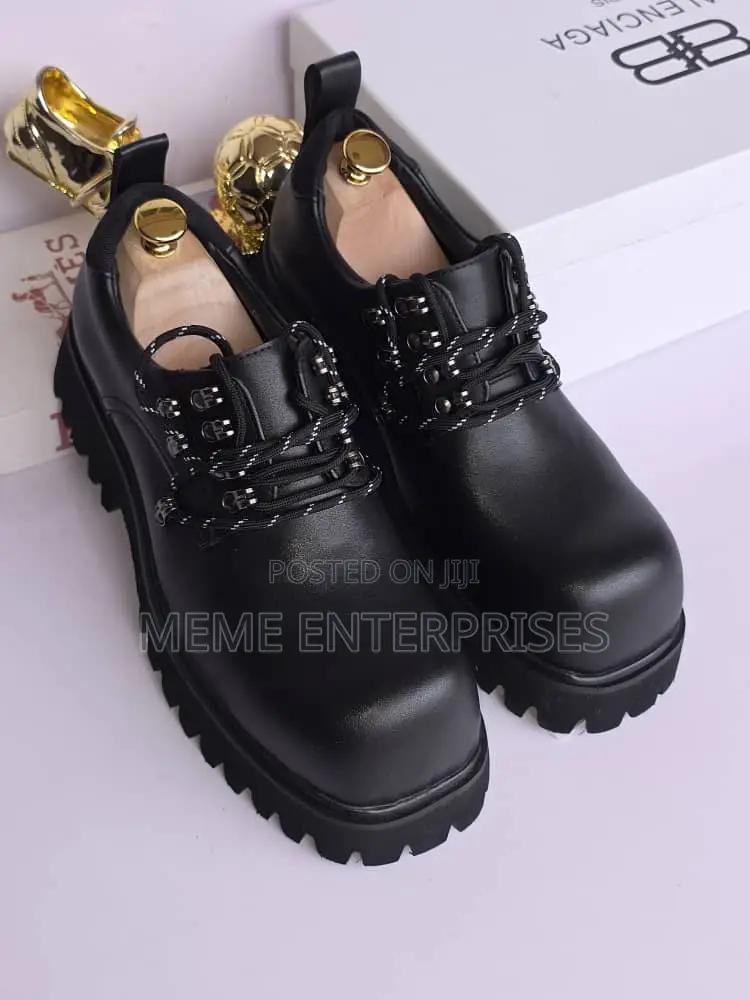 Balenciaga With Class