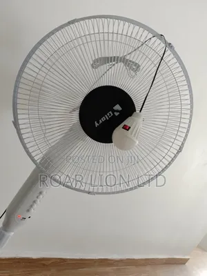 Solar Rechargeable Fan With Panel 16inches
