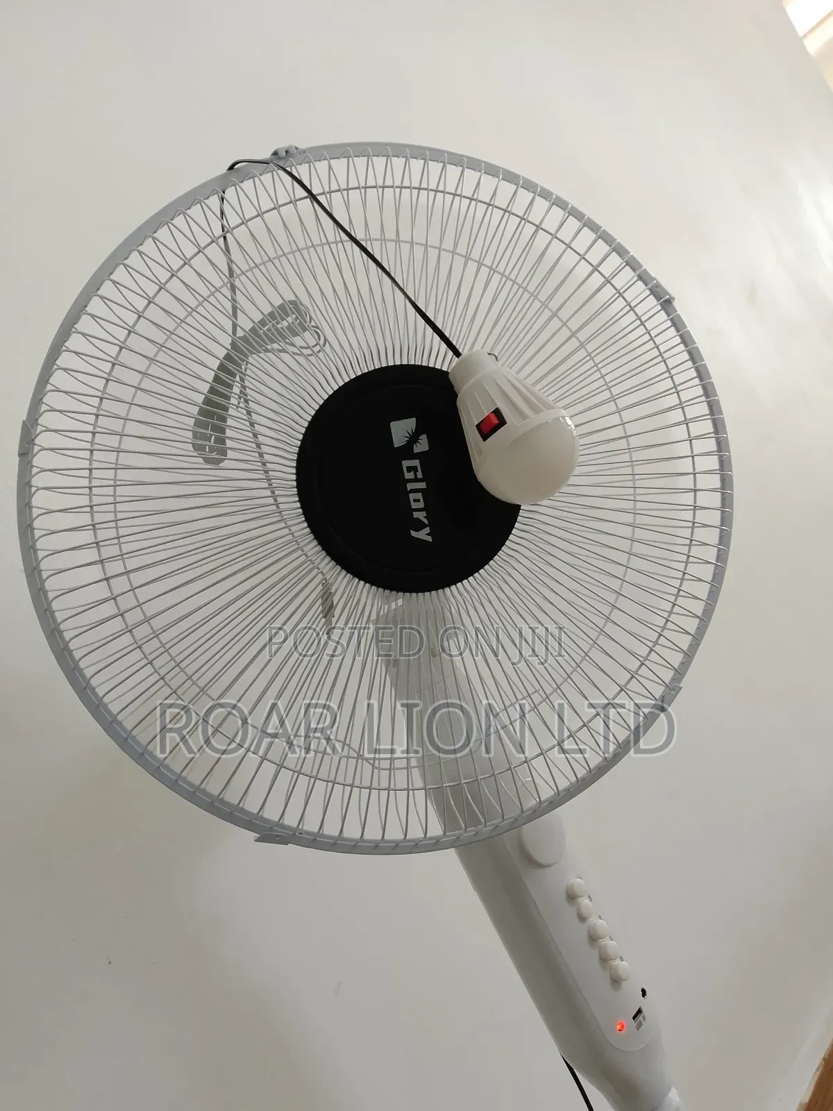 16inch Solar Rechargeable Fan With Panel