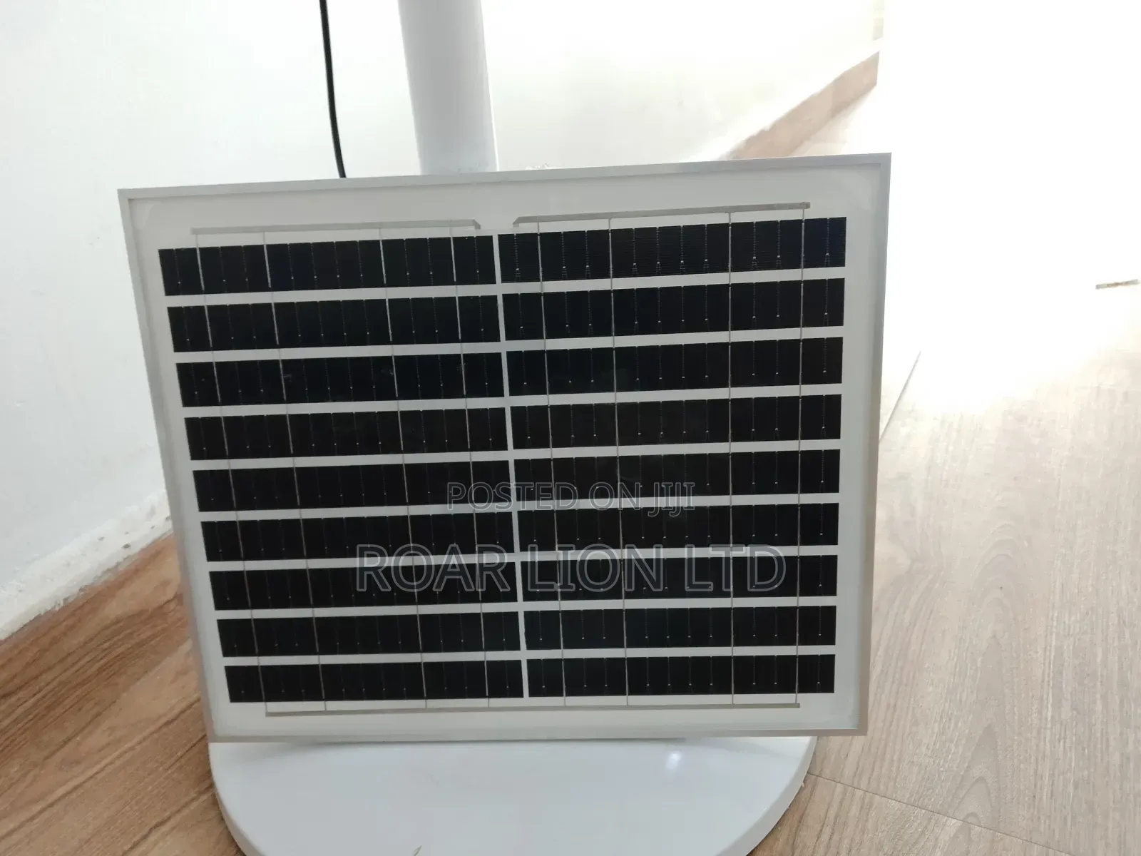 16inch Solar Rechargeable Fan With Panel