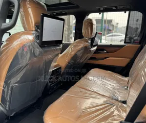 Lexus LX 2023 Silver