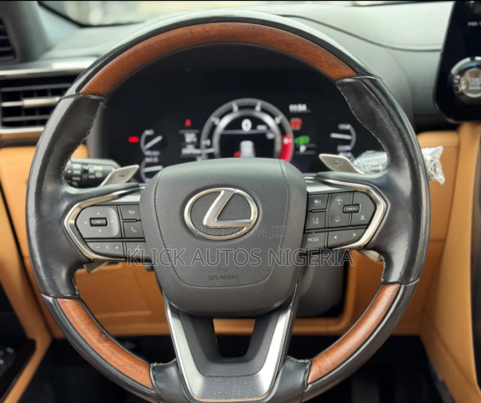 Lexus LX 2023 Silver