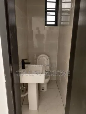 4bdrm Duplex in Orchid Call To Enter, Chevron for rent