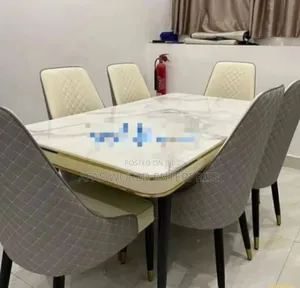 Strong Dinning Table With 6 Chairs