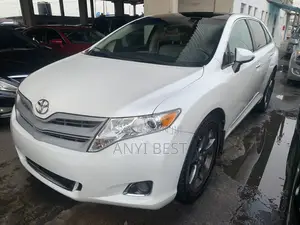 Toyota Venza 2010 White