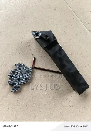 MDJNR 2525, M15 External Turning Holder Insert Holder