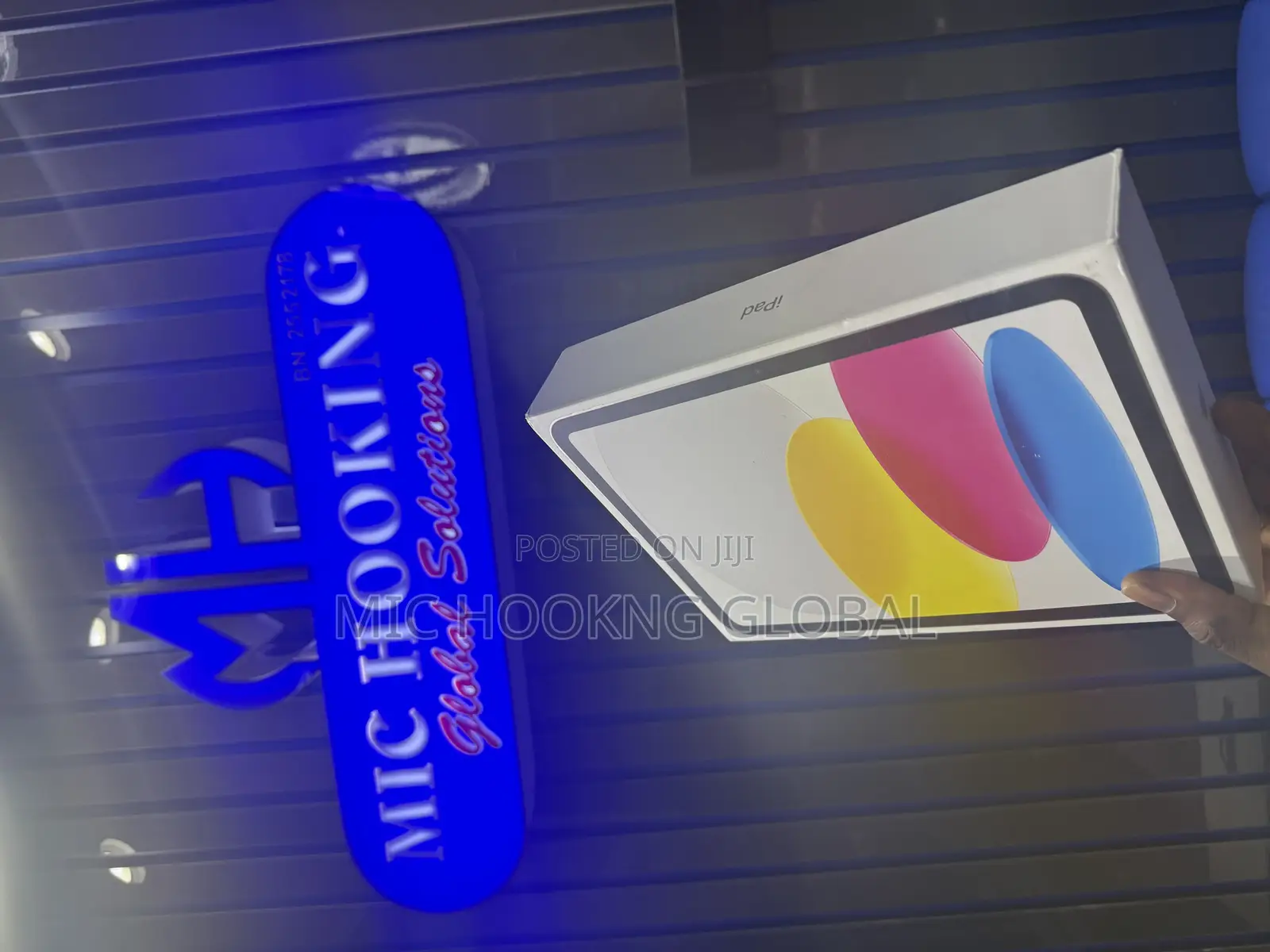 New Apple iPad (2025) 128 GB Silver