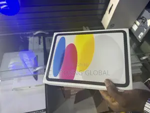New Apple iPad (2025) 128 GB Silver