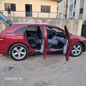 Toyota Venza 2010 Red