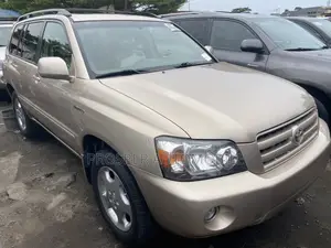 Toyota Highlander V6 2005 Gold