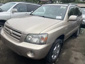 Toyota Highlander V6 2005 Gold