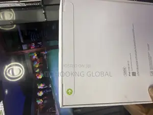 New Apple iPad (2025) 128 GB Silver