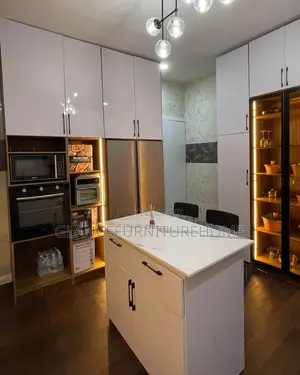 Classic Kitchen Cabinets