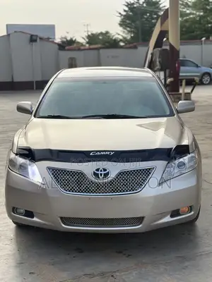 Toyota Camry LE 4dr Sedan (2.4L 4cyl 5A) 2008 Gold