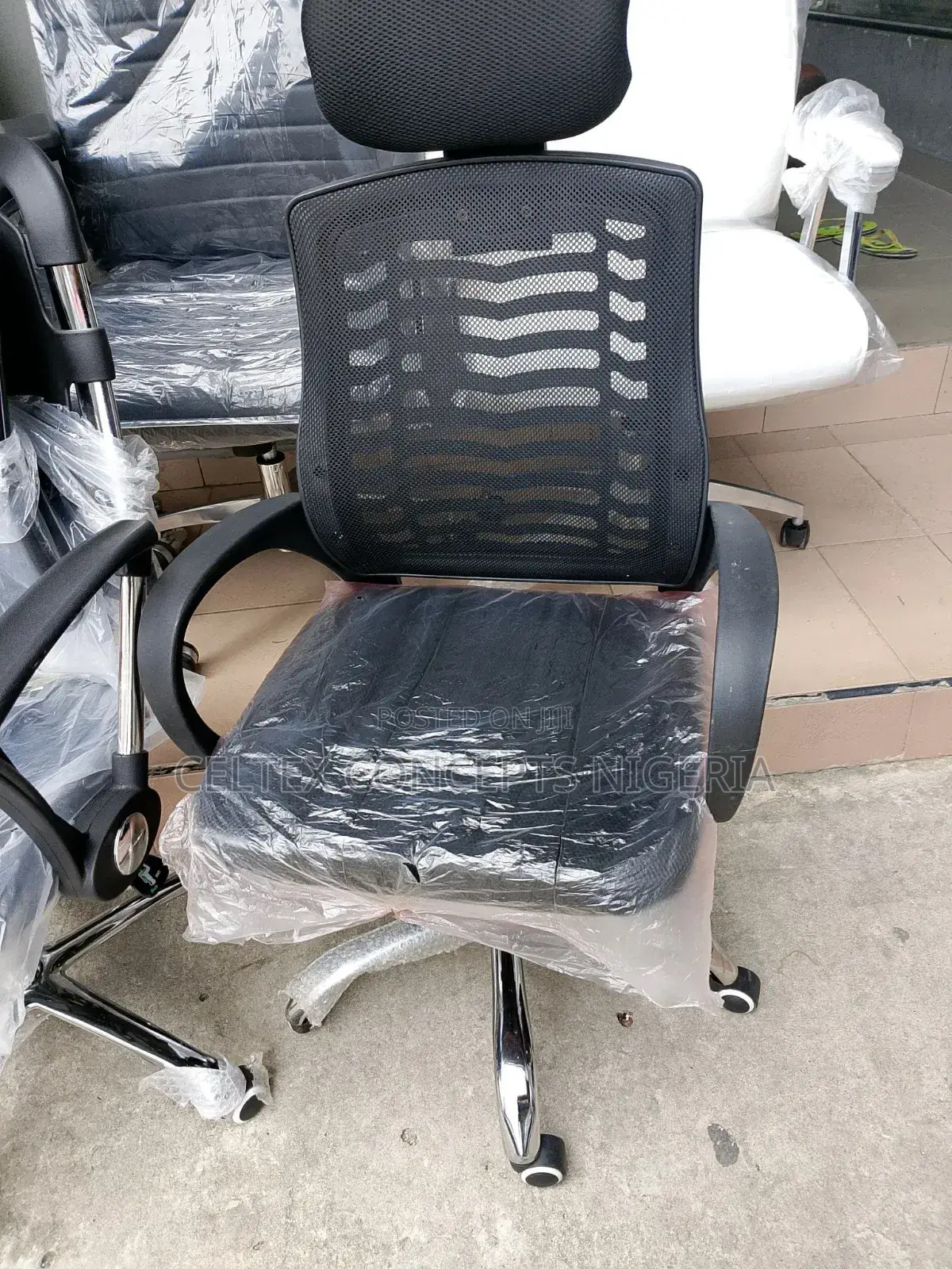 Swivel Office Chair