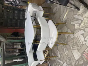 By4 Dinning Set With Chair