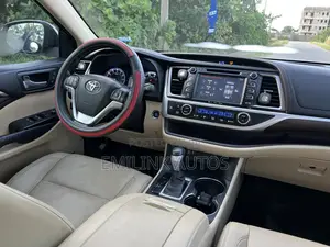 Toyota Highlander Limited V6 4x4 (3.5L 6cyl 6A) 2016 White