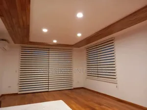 Ee-15 Refined Window Blind (Free Delivery)