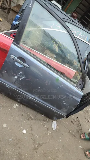 Complete Door Highlander 2005