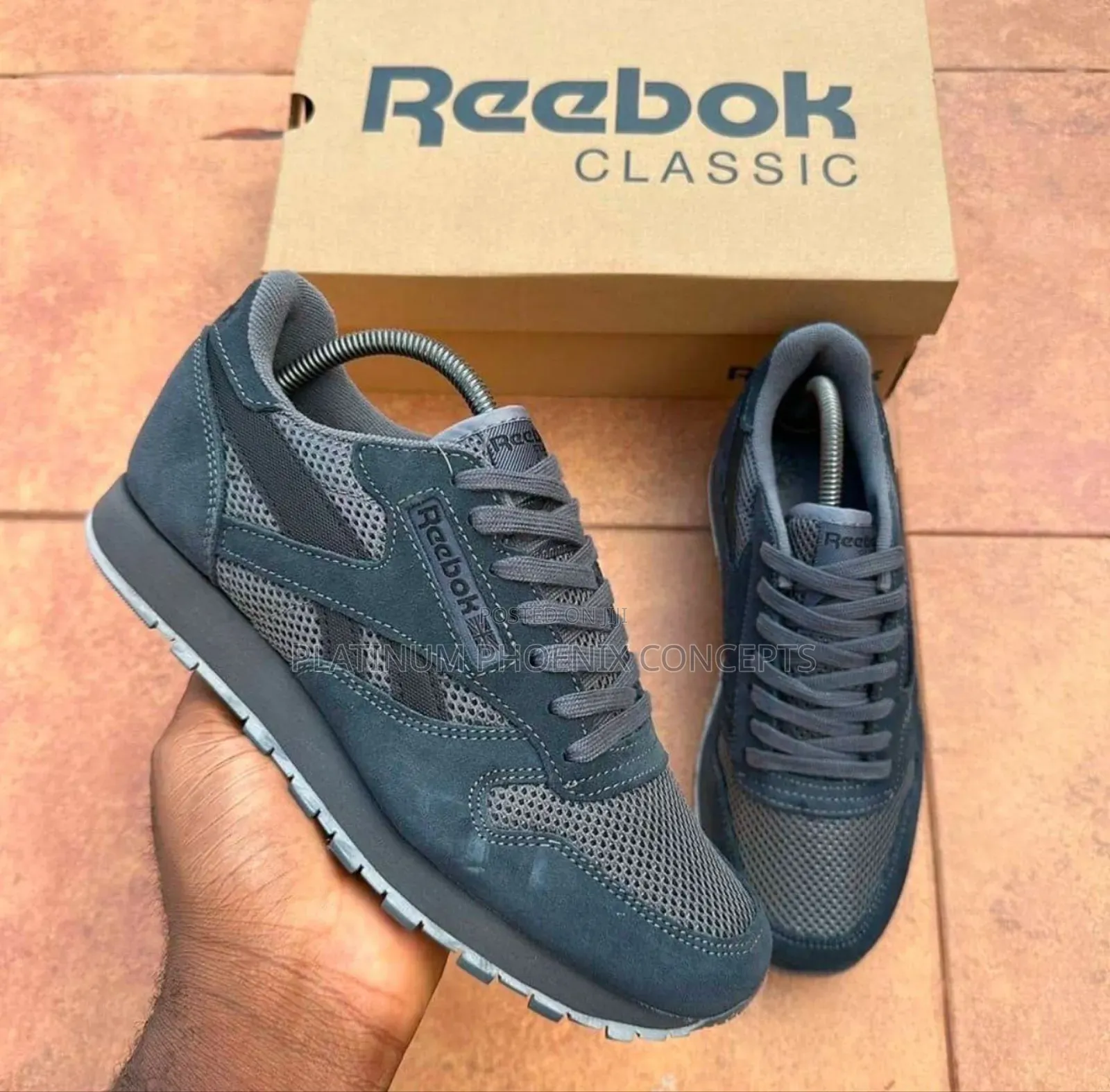 Reebok Classic Sneakers