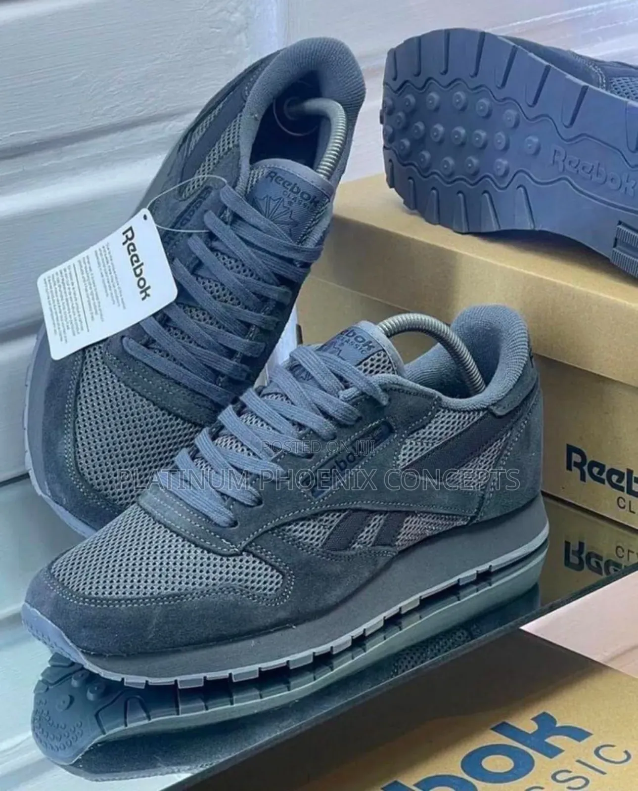 Reebok Classic Sneakers