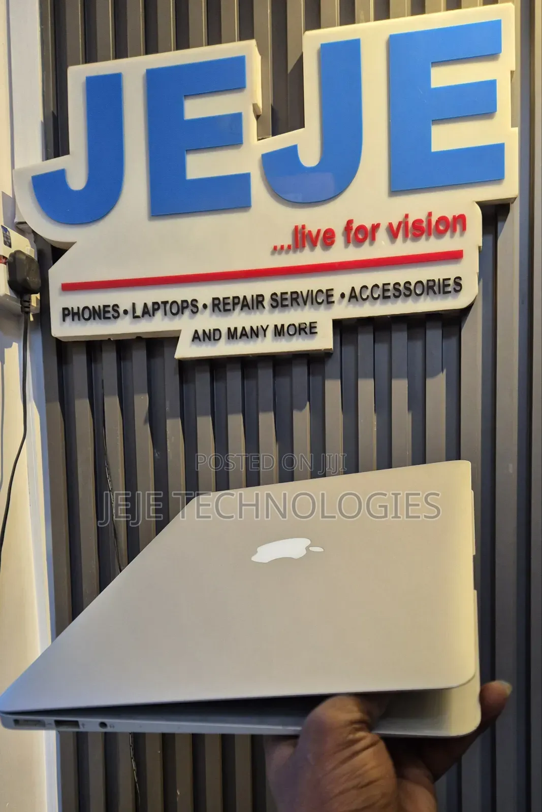 Laptop Apple MacBook Pro 2015 8GB Intel Core I7 SSD 512GB