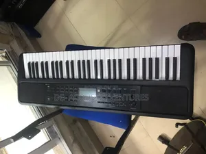 Yamaha E383 Uk Used Keyboard