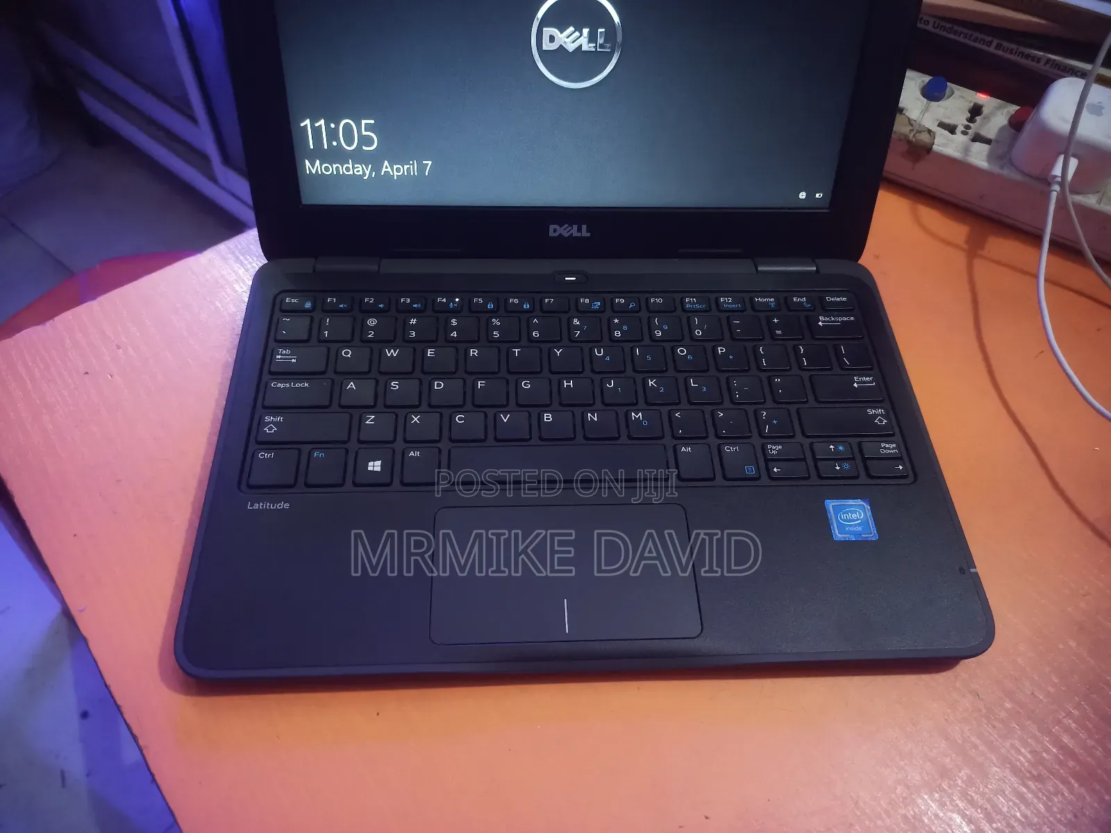 Laptop Dell Latitude 11 3180 4GB Intel Pentium SSD 60GB