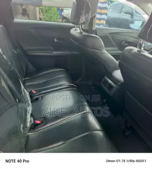 Toyota Venza XLE 4dr Wagon (2.7L 4cyl 6A) 2014 Silver