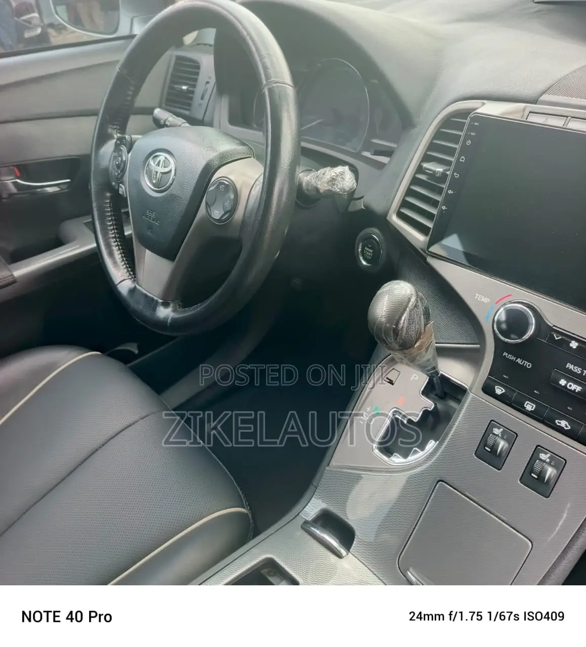 Toyota Venza XLE 4dr Wagon (2.7L 4cyl 6A) 2014 Silver