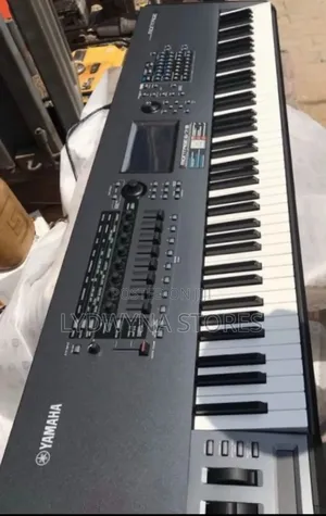 Photo - Super Lovely Strong Quality Motif 8 Keyboard